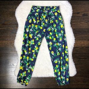 Zara jogger style pants with lemon print